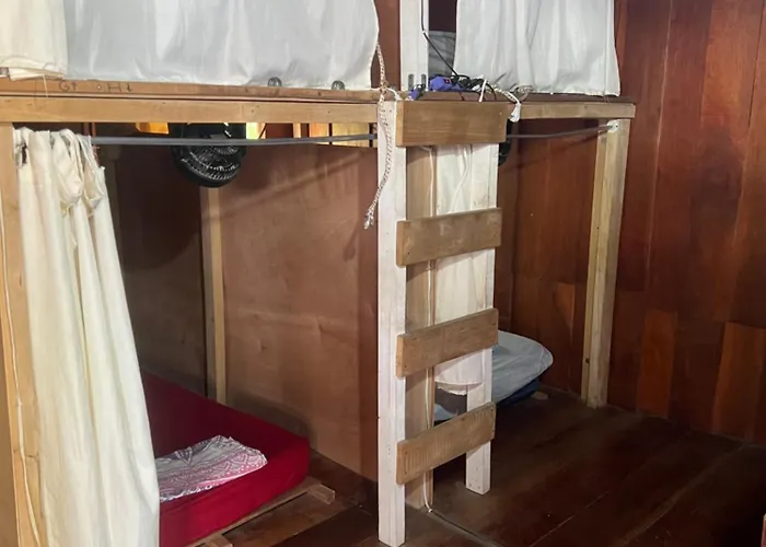Woodstock Hostal Sámara