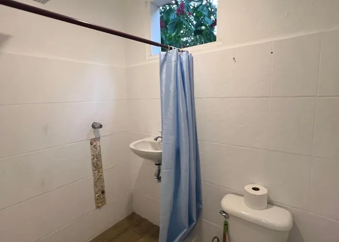 Hostal Woodstock Sámara